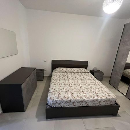 B&B La Piazzetta วาโด ลีกูเร ภายนอก รูปภาพ