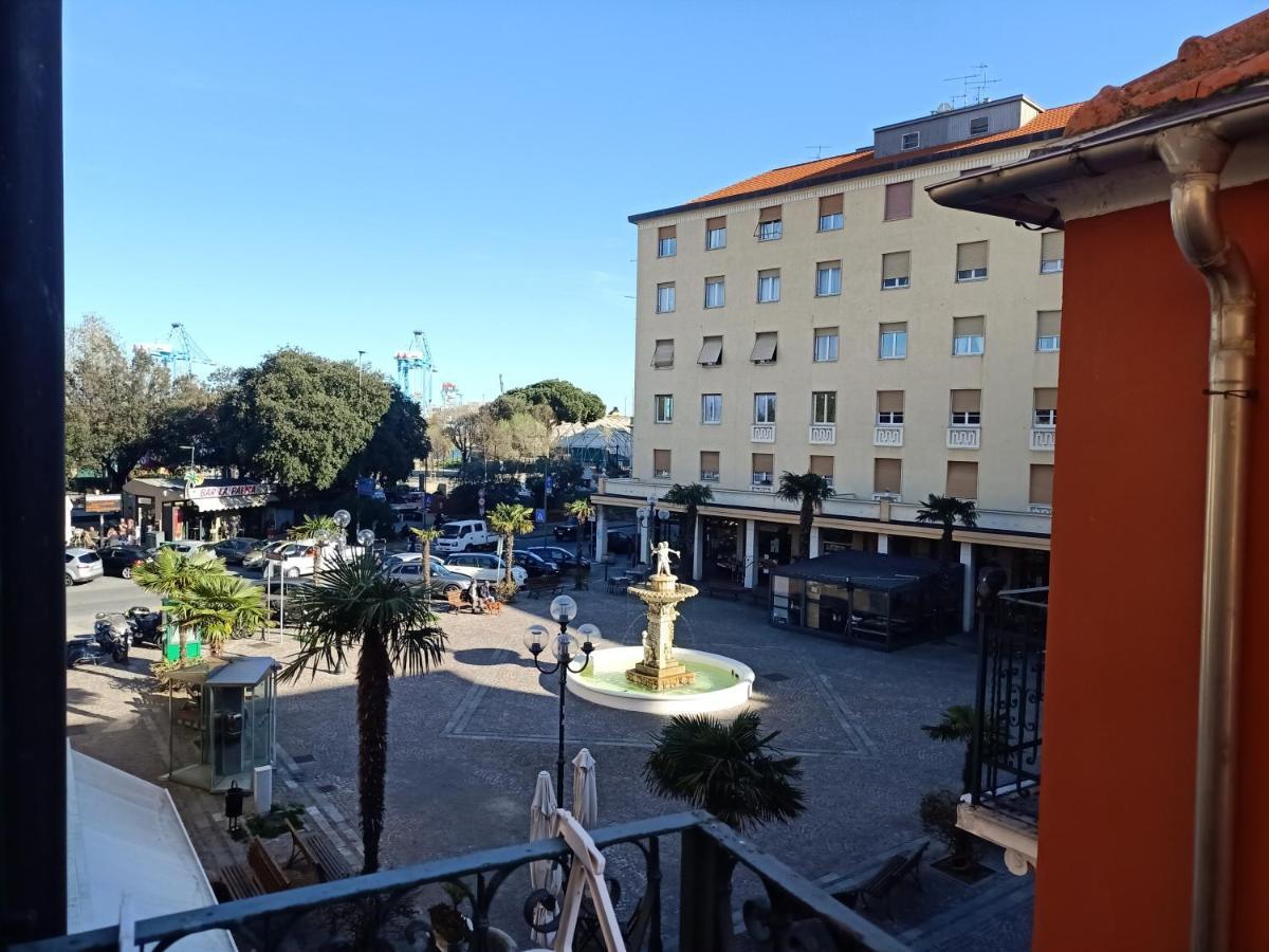B&B La Piazzetta วาโด ลีกูเร ภายนอก รูปภาพ